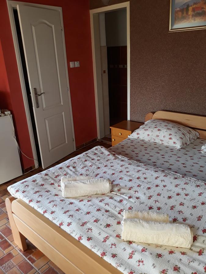 Apartamento Sobe Tatjana Palić Exterior foto